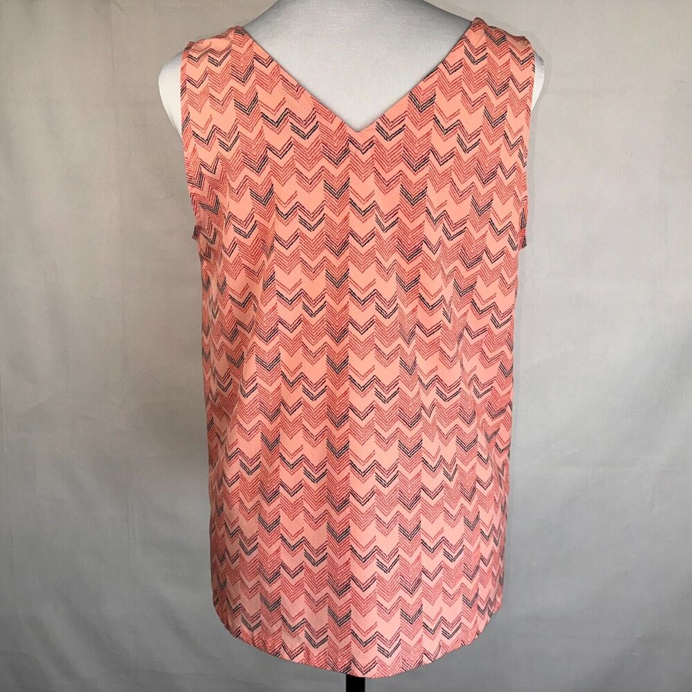 Eddie Bauer Top Sz S Peach Stretch Geo Print Sleeveless V Neck - Picture 4 of 9